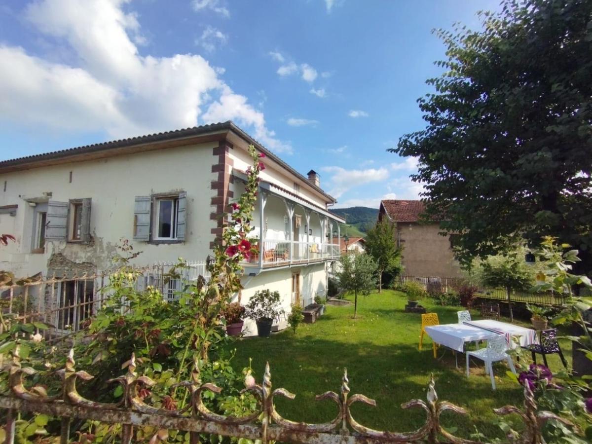 Maison D'Hotes Larraldia Uhart-Cize Exteriér fotografie